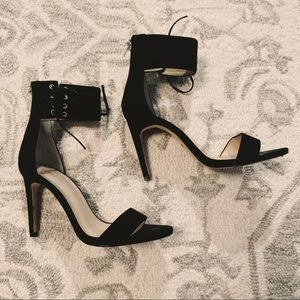Raye Harris Black Suede Heel